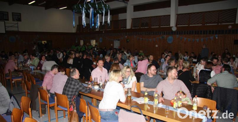 Bereits seit einigen Jahren findet der Starkbierabend der Andreas-Hofer-Schützen in der Mehrzweckhalle statt. Bild: wro
