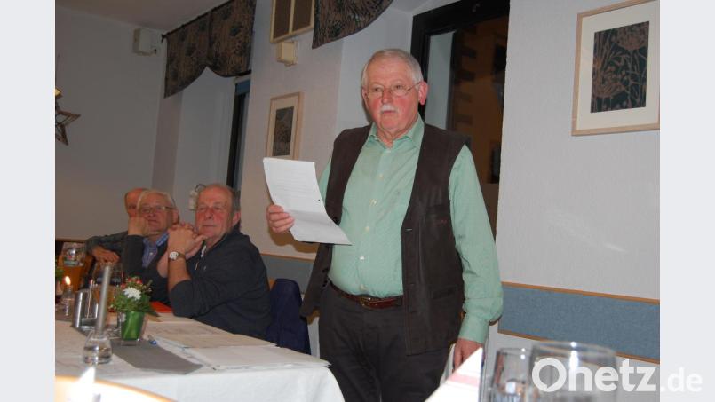 Jagdvorsteher Reinhard Kraus gibt seinen Jahresbericht. Bild: az