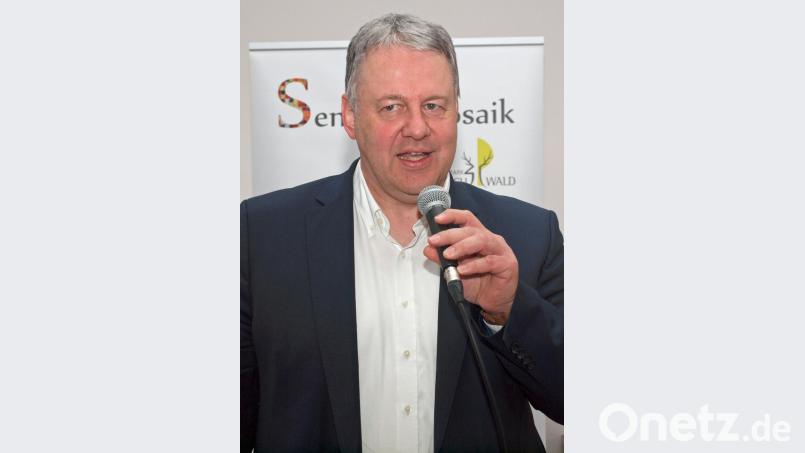 „Es ist ihr Tag, der Tag der ehrenamtliche Helfer“, begrüßte Landrat Richard Reisinger die Teilnehmer am Helfertag. Bild: sön