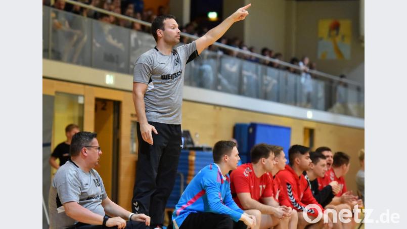 HV-Trainer Jan Vetrovec darf mit seiner Truppe auf Relegationsspiele um den Aufstieg in die BOL hoffen. Bild: A. Schwarzmeier