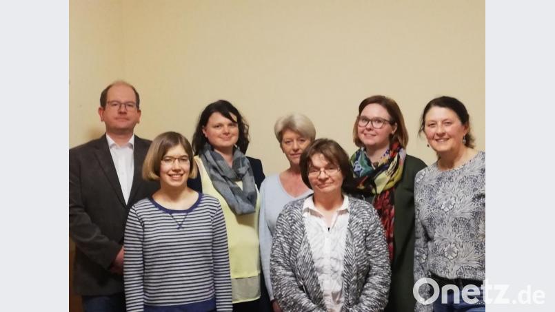 Sie stehen an der Spitze des Fördervereins von Donum Vitae (von links): Markus Huber, Victoria Mußemann, Jasmin Dütsch, Sabine Retzlaff, Petra Ehrensperger, Franziska Seidel und Vorsitzende Kornelia Burger. Bild: exb