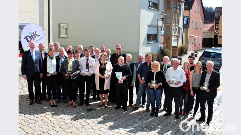 Zahlreiche DJK-Mitglieder aus den Vereinen und des Diözesanverbandes wurden für ihr langjähriges Engagement geehrt. Bild: stg