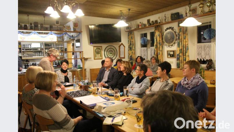 Die Jahreshauptversammlung 2019 der FU-Poppenricht fand im Schützenheim statt. Bild: kmo