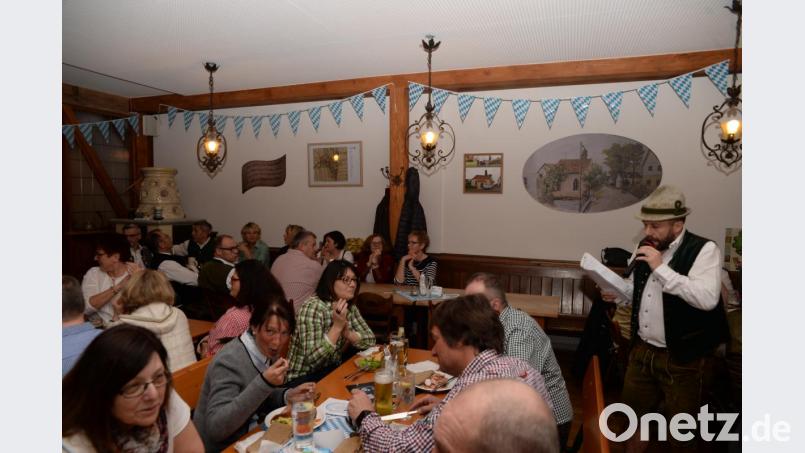 ÜBer einen großen Besucherandrang zum diesjährigen Bockbierfests des HKV in Köfering freute sich Vorsitzender Josef Vogl. Bild: brü