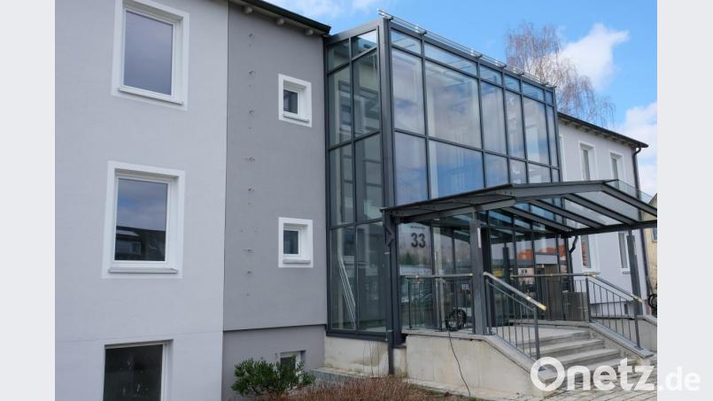 Das einmal als Rathaus geplante Bürogebäude am Neuen Weg soll zur Schulvorbereitenden Einrichtung werden. Über Einzelheiten des Verkaufsdeals an das St.-Michaels-Werk hält sich Bürgermeister Edgar Knobloch wegen des laufenden Baugenehmigungsverfahrens zurück Bild: do