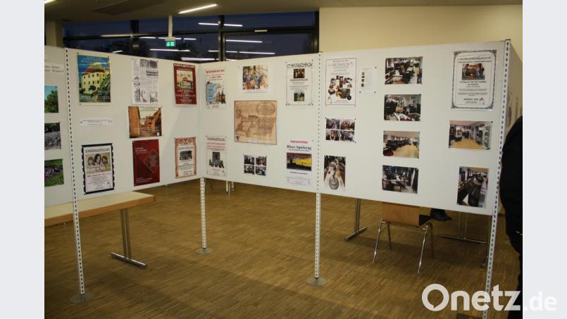 40 Jahre Vereinsgeschichte ließ der HAK in seiner Jubiläumsausstellung Revue passieren. Plakate und Bilder illustrierten auch die Entwicklung des 1984 eröffneten Heimat- und Handfeuerwaffenmuseums. Bild: bjp Bild: bjp