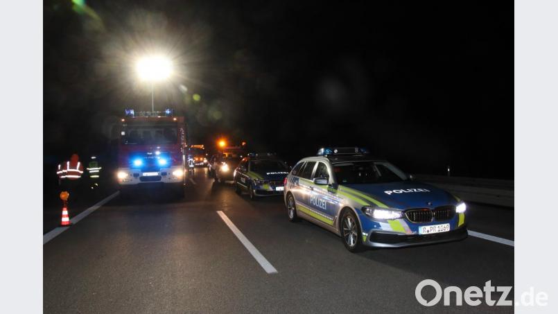 Lkw-Karambolage mit Gefahrgut auf der A3. Bild: Alexander Auer