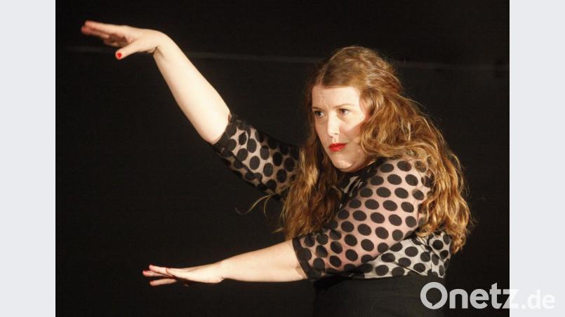 Kabarettistin Franziska Wanninger gab im Oberpfälzer Künstlerhaus ein Gastspiel. Bild: Hirsch