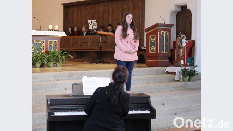 Madeleine Schneider beeindruckt mit ihrer Stimme. Bild: Susanne Forster