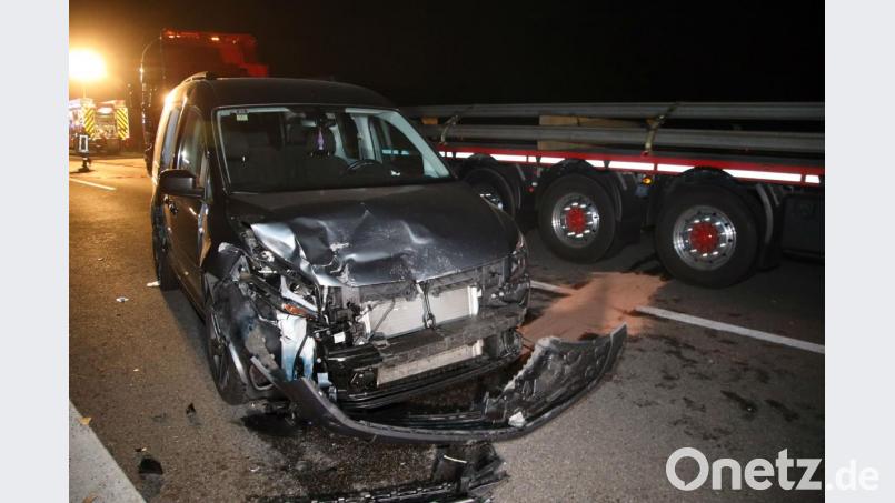 Lkw-Karambolage mit Gefahrgut auf der A3. Bild: Alexander Auer