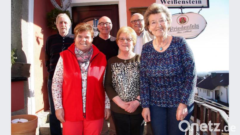 Die Rentnervereinigung hat gewählt und zeigt sich für die kommenden Aufgaben gerüstet. Im Bild (von links): Jürgen Wagner, Gisela Koller, Helmut Schultes, Heidi Schultes, Fotios „Dage“ Tegos und Edeltraud Fenzl. Bild: wro