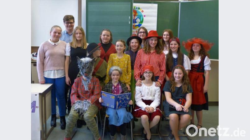 Mit einer modernen Rotkäppchen-Adaption überrascht die Theatergruppe „Unspielbar&quot;. Bild: exb