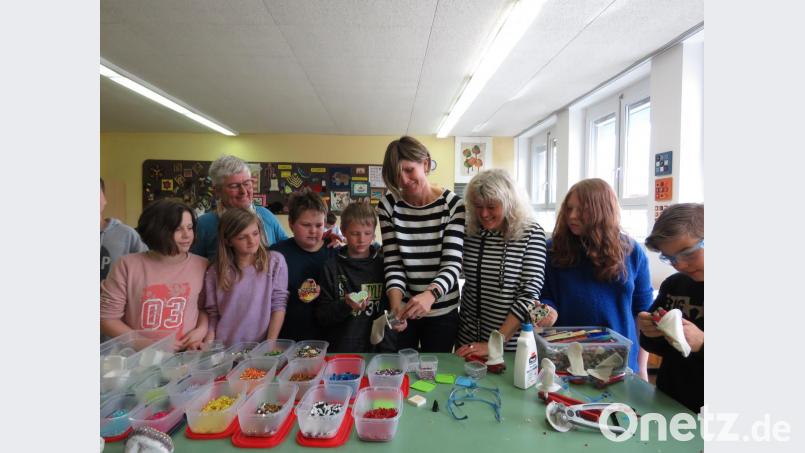 Basteln mit Kerstin Rumswinkel Bild: ubb