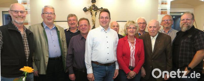 Dem Vorstand des Fremdenverkehrsvereins Nabburg gehören Max Meier, Karl Beer, Franz Rembold, Josef Obermeier, Stefan Sauerer, Karl Ruhland, Irene Ehemann, Kurt Koppmann, Hans Pesold, Günther Wicha und Jörg Podlesny. Bild: Hirsch