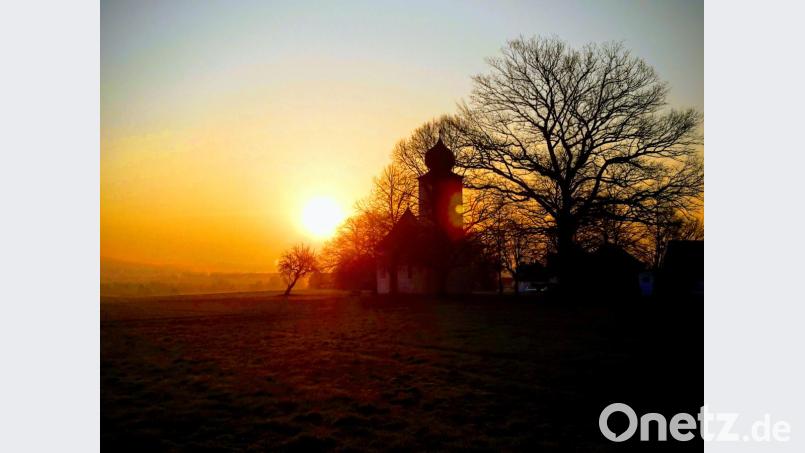 Sonnenaufgang über Atzlricht. Bild: Wolfgang Wessely