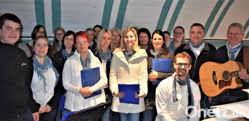 An "Lätare" sang der Chor "Blue Heaven" aus Pressath in der Michaelskirche. Bild: rgr