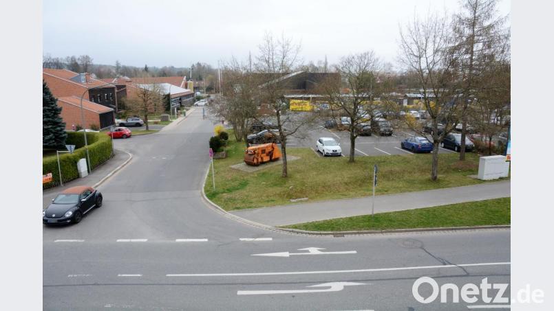 Derzeit in der Prüfung: Lässt sich eine moderne Feuerwache auf dem Areal des Bauhofes in der Vohenstraußer Straße unterbringen? Bild: Gabi Schönberger