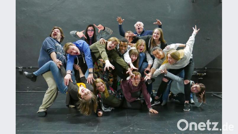 Der Jugendtheaterclub tritt zweimal mit "Projekt Macbeth" auf. Bild: Stadttheater Amberg/exb