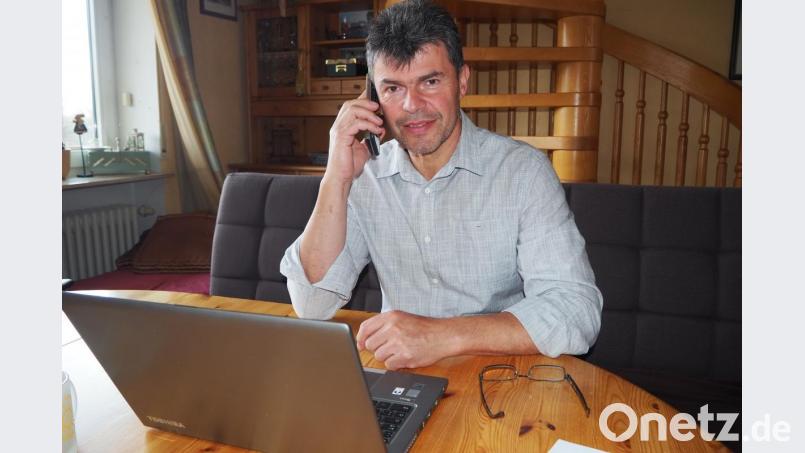 Nach dem ersten Telefonkontakt ist Xaver Bayer auf dem Sprung. Für eine Organtransplantation gibt es für den Koordinator viel zu regeln. Bild: bl