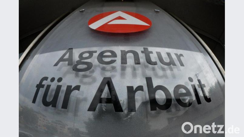 Immer mehr Lehrstellen, immer weniger Bewerber: Die Diskrepanz im Landkreis wird immer größer. Bild: dpa/Felix Kästle