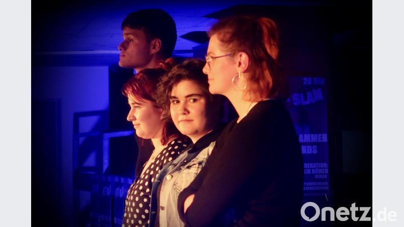Nachdem sich Rainer Holl direkt für das Finale qualifiziert hat, sind es nur noch vier: Yusuf Rieger, Imke Sommerlang, Sita Kraus und Veronika Rieger (von links). Bild: otj
