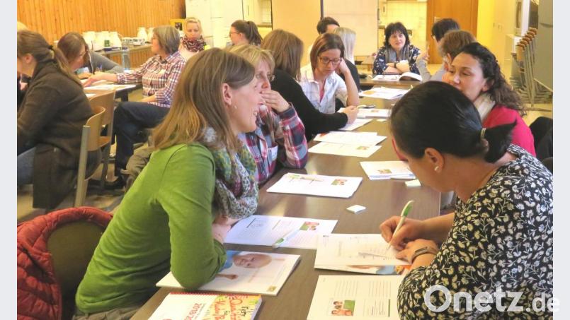 Im Dialog erarbeiteten die Teilnehmerinnen Lösungen für eine wertschätzende Gestaltung des Mittagessens in Kindertagesstätten. Bild: exb