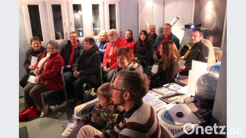 Blick in den Vortragsraum der Sternwarte vor der Präsentation zum Jupiter Bild: den