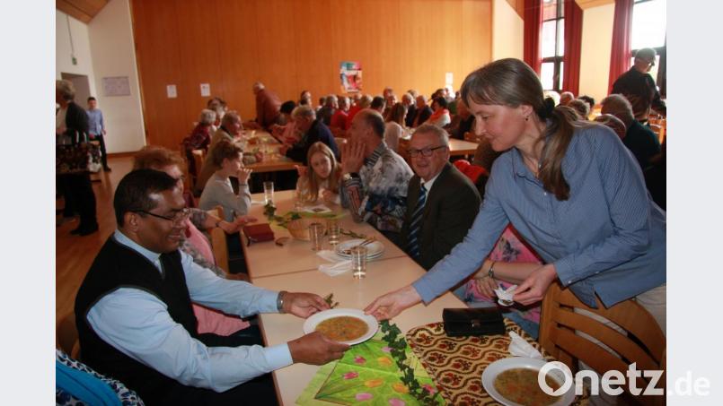 Das Fastenessen im Wiesauer Pfarrzentrum war erfreulich gut besucht. Bild: wro