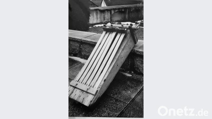 An die Stelle der Kirchenglocken treten die Ratschen. Archivbild: cr