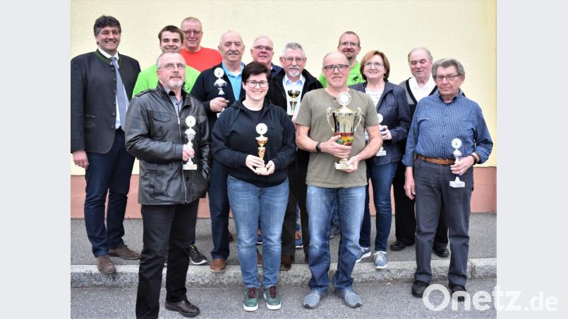 Die &quot;Hubertus&quot;-Schützen aus Grafenwöhr sind die Sieger der Mannschaftswertung &quot;Auflage&quot;. Bild: rgr