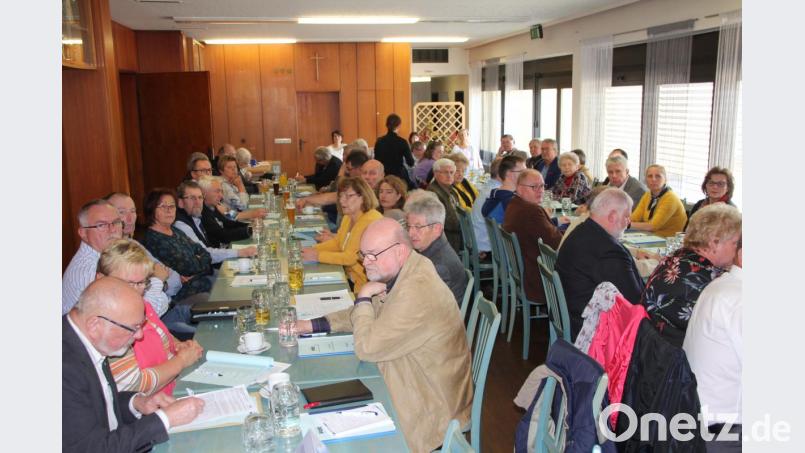 Alle Ortsvereine waren auf der VdK-Kreistagung im Tirschenreuther Kettelerhaus vertreten. Bild: kro