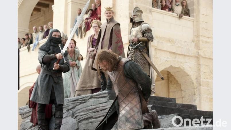 Schockmoment in der ersten Staffel:&nbsp;Eddard Stark (Sean Bean) wird geköpft. Foto: HBO/AP Bild: -