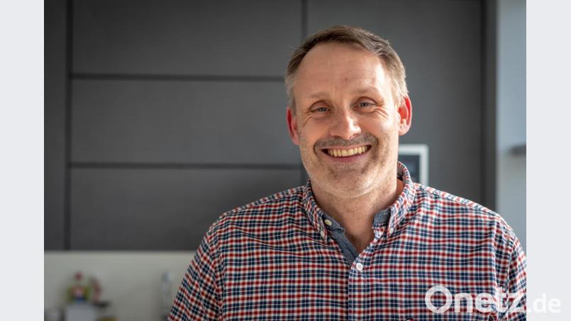 Dr. Florian Höhler. Seit etwas mehr als einem Jahr leitet er die Chirurgie des Krankenhauses in Kemnath. Dort hat er noch viel vor. Bild: pml