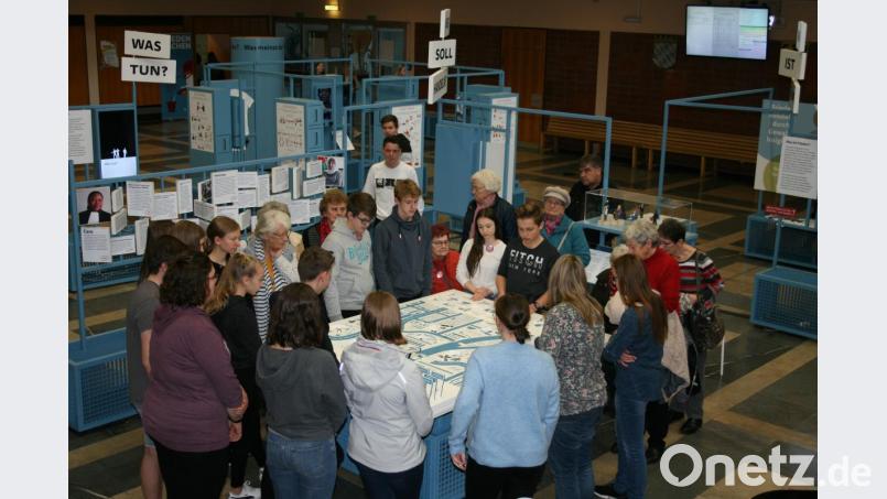 Aufschlussreich war der Besuch der Ausstellung „Frieden machen“. Bild: exb