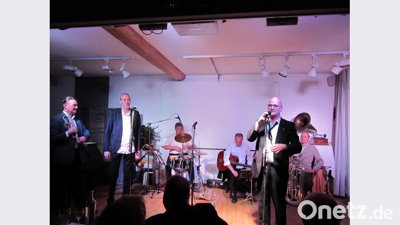 Auf flottem Streifzug durch die Anfänge des Jazz: Die Dixielanders in der Kulturscheune Elbart. Bild: aks