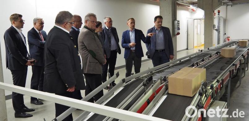 Wie von Geisterhand werden die Pakete im Logistikzentrum der Witt Gruppe befördert. Bild: Bühner