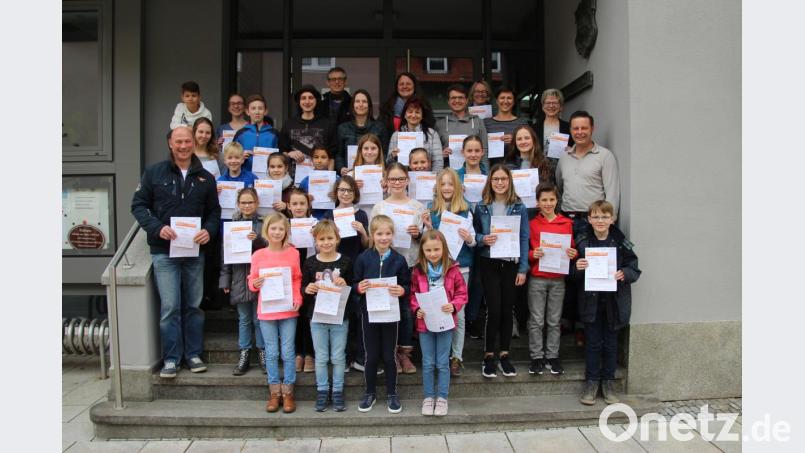 39 Teilnehmer nehmen das goldene Abzeichen entgegen, 20 das Silberne und 6 das Bronzene. Bild: exb