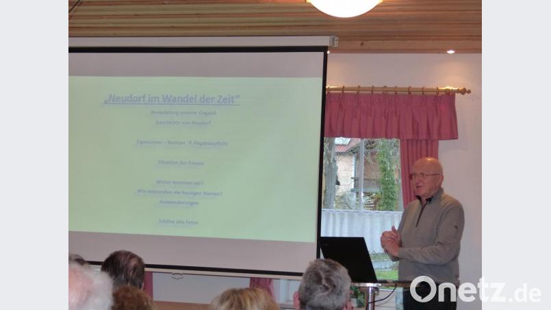 Johann Zeiler beim Vortrag. Bild: hme