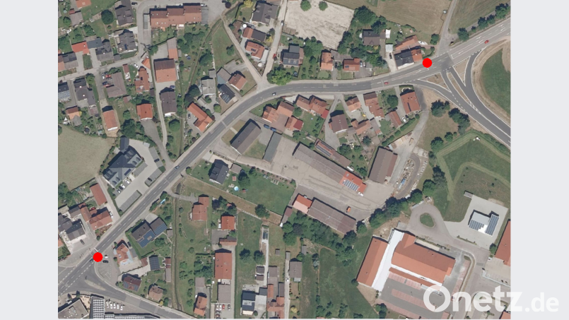 Die roten Punkte auf der Karte markieren die Sammelstellen für Müll- und Papiertonnen sowie Recyclingsäcke. Sie liegen jeweils unmittelbar vor der Absperrung. Bild: exb