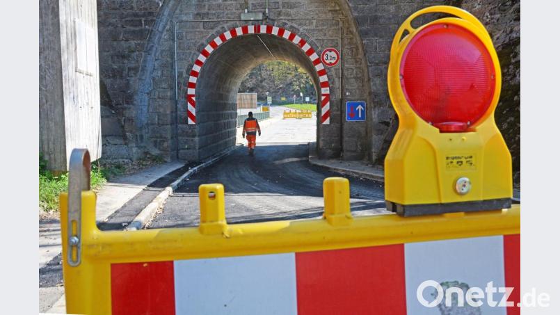 Fußgänger dürfen das "Mausloch" schon wieder passieren. Für Fahrzeuge soll es nächste Woche so weit sein. Bild: gsb