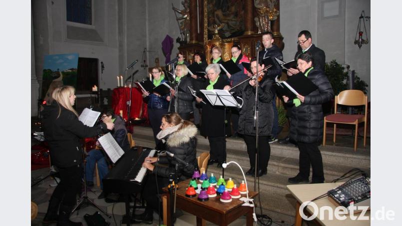 Musikalisch mitgestaltet wurde der Taizé-Abend von der Gruppe &quot;Cantiamo&quot; unter der Leitung von Karin Gerolstein. Bild: wro