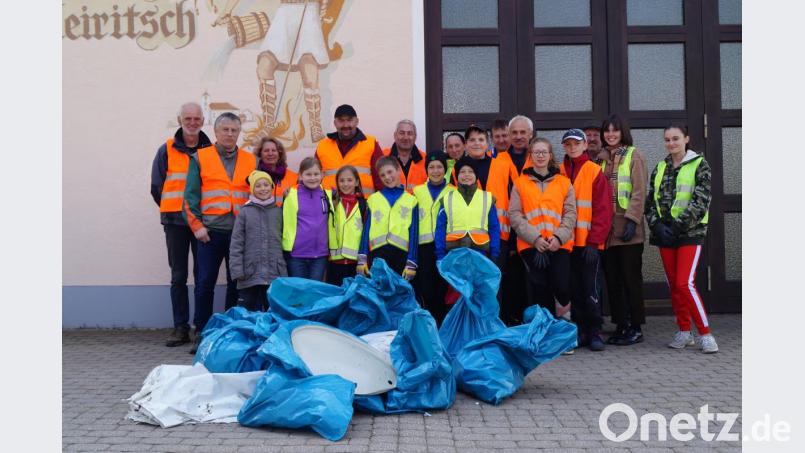 Viel Müll wurde von den Beteiligten am dritten Ramadama des Siedlerbunds Gleiritsch gesammelt. Bild: sgs