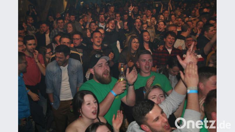 Super-Stimmung bei der Osterparty. Bild: fpoz