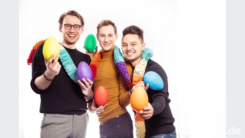 So sehen die Initiatoren der Ostereier-Suche in der Altstadt aus (von links)´: Dominik Moser, Alex Viebig und Samir Askri. Bild: Alex Viebig