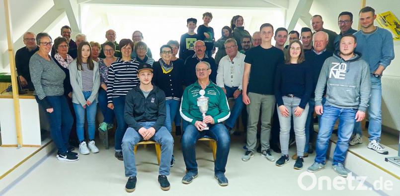 Stefan Köhler und Peter Kaßeckert (vorne sitzend, von links) waren die erfolgreichsten Schützen des Osterschießens 2019. Bild: bsc