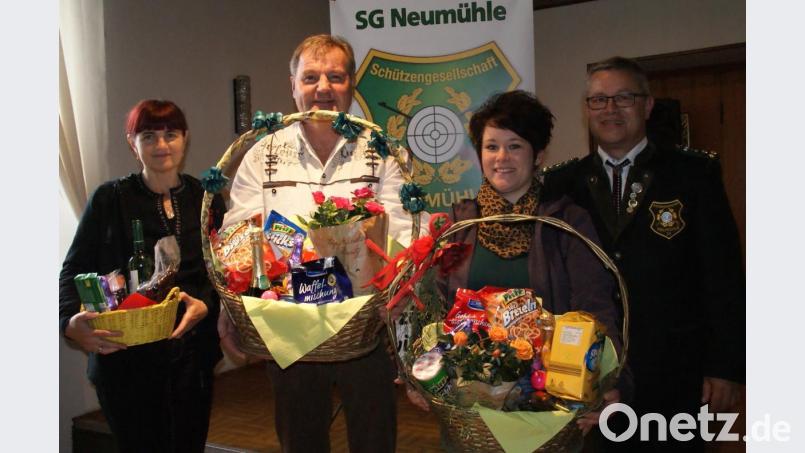 Die größten Osternester gab es für Claudia Schneider, Johann Götz und Lisa Rieß (von links). Bild: exb