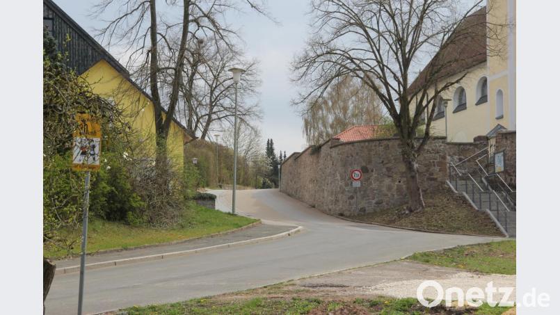 Eines der Projekte im neuen Haushalt ist die Kanalsanierung in der Pfarrer-Willkofer-Straße in Schmidgaden. Bild: ral