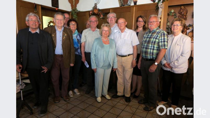 Die Mitglieder der Seniorenunion wählten einen neuen Kreisvorstand und bestätigten ihren Vorsitzenden Julius Schmatz (Mitte) im Amt. Bild: Hirsch
