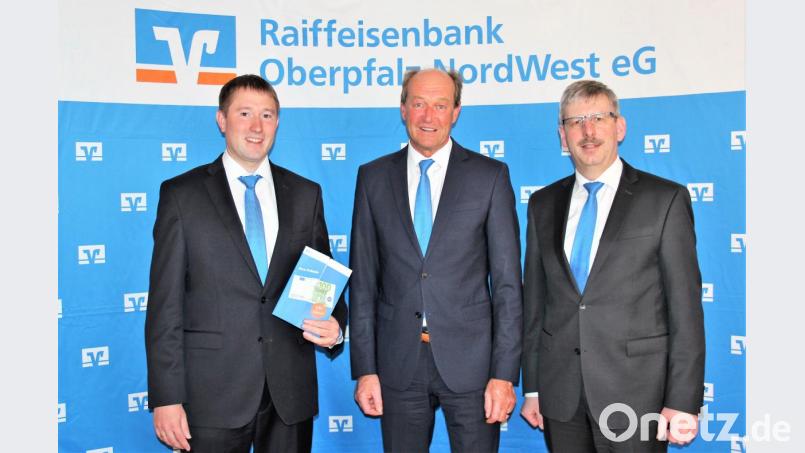 Die Vorstände (von links) Thomas Keck, Herbert Meier und Robert Haubner konnten jede Menge positive Zahlen verkünden. Bild: stg