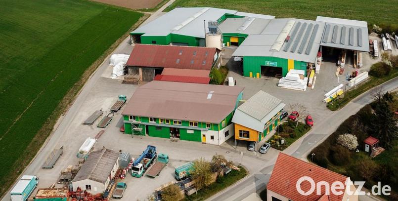 Die neueste Errungenschaft der Ziegler Group ist der Fertighaus-Hersteller „Engelhardt &amp; Geissbauer“ im fränkischen Burgbernheim. Bild: René Oertel/exb